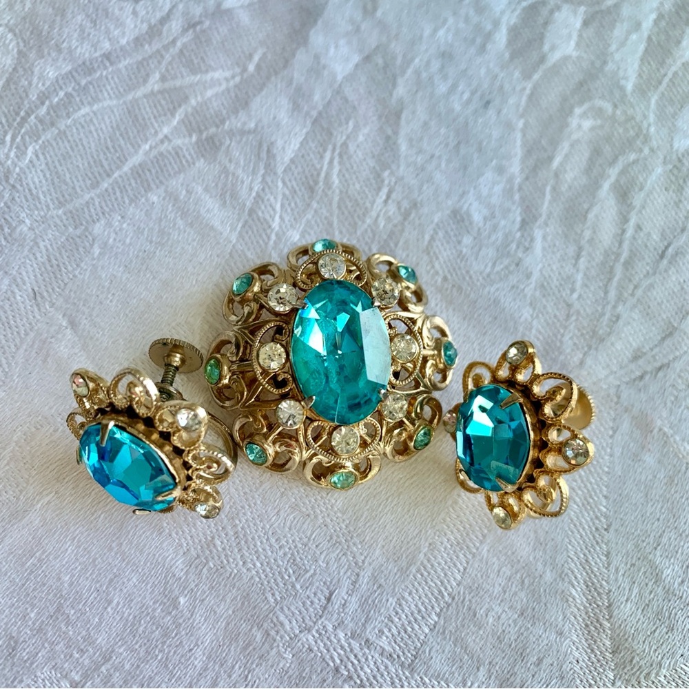 Vintage Coro Aqua Brooch And Earring Set